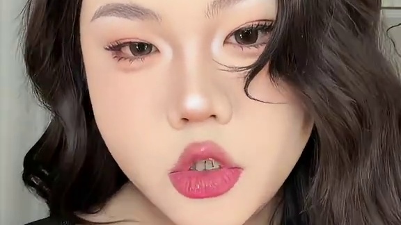 超级适合秋冬的御姐妆容，超详细教程来喽