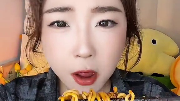 速食麻辣香锅拌面！直接这家就行！麻麻辣辣的可够味的