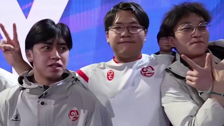 赛后采访Meii选手，GZG获胜的秘籍就是相信队友，像家人一样共度难关，同时他们也非常期待与敬仰久矣