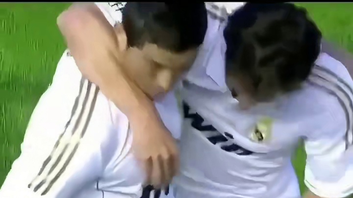 巅峰的足球，巅峰的梅西，真是精彩