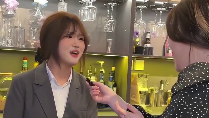 繁华同名的小酒馆，来看看怎么样！