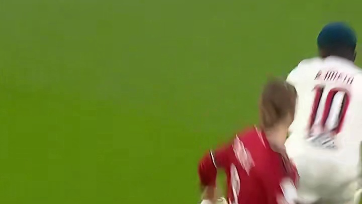 头球！看我的吧！#足球