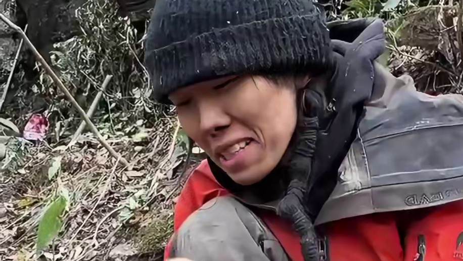 明明荒野求生37天 ，为何冷美人突然退赛？送医诊断结果曝光，才知身体发出健康警报