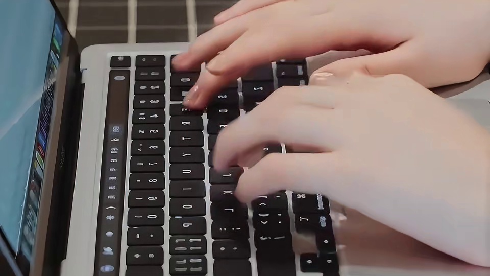 升本即忘本！高校逼哭 6 年驿站阿姨，这 “课” 太丑陋！