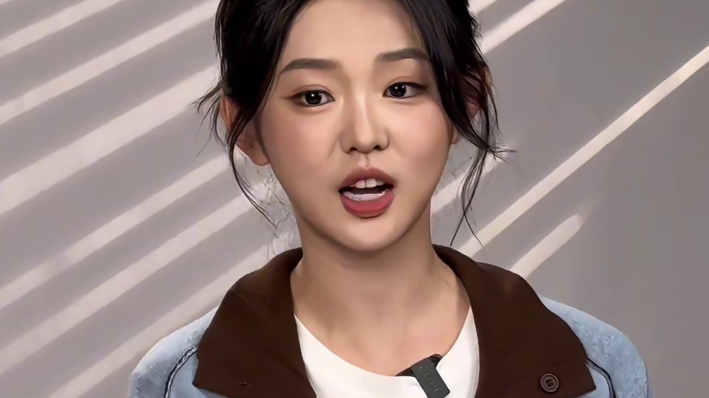 专访，她说和余茵在新剧中演母女，在拍摄之前还特