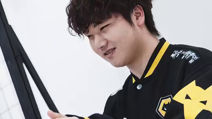 【2025S联赛秋季赛季后赛】第二周第二日第二场个人solo赛 狼队 vs RW 第八局：西部矿山