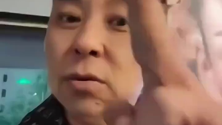 你们这群CS，不知道花儿为什么这样红！