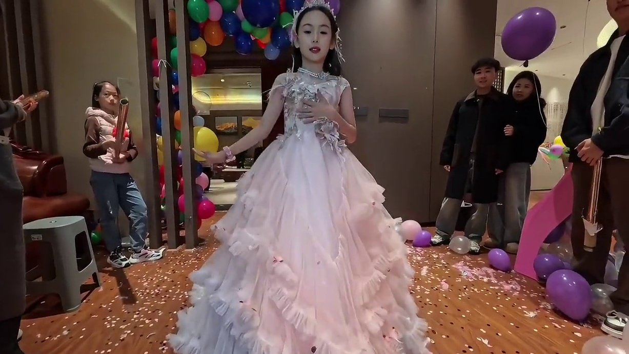 ʜᴀᴘᴘʏ ʙɪʀᴛʜᴅᴀʏ 春夏秋冬来回更替的十年 喜提十周岁，我的宝贝 童年很短，未来很长️