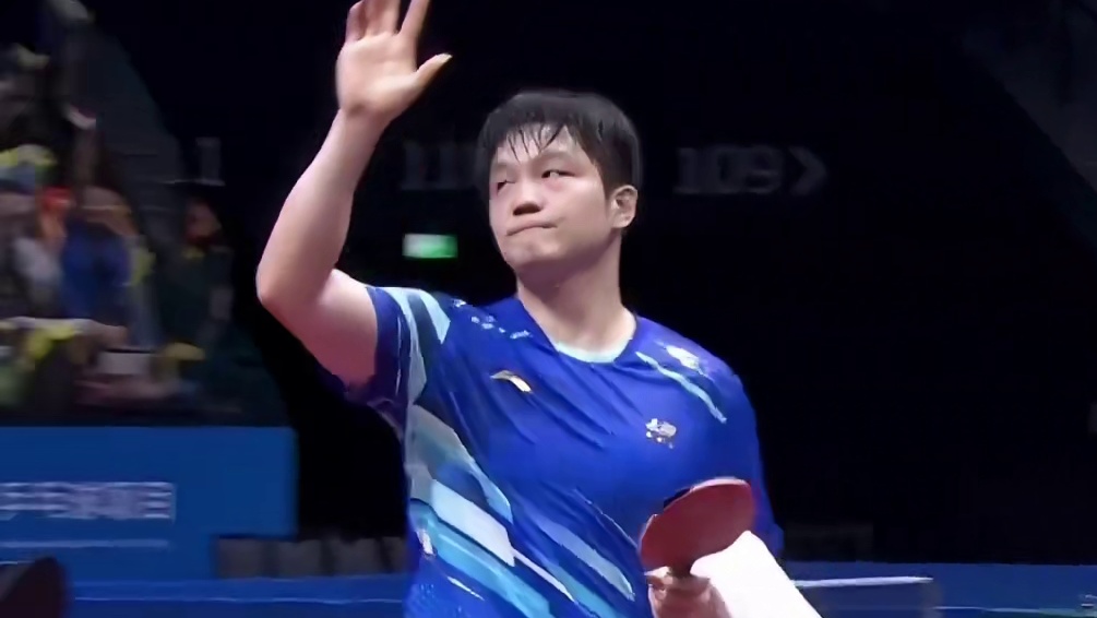 比起他乡未知的风雨。更让人心寒的是故乡人的冷嘲热讽，但是樊振东会一次又一次