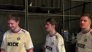 開幕式入場啦！