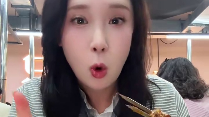 徐州鲜羊烧烤！！油包肝蒜爆鱼巨香