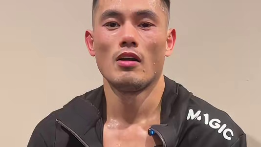 赛前状态拉满，明天中午比赛见！