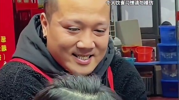 80斤的秋婷，轻松拿走5000元奖金