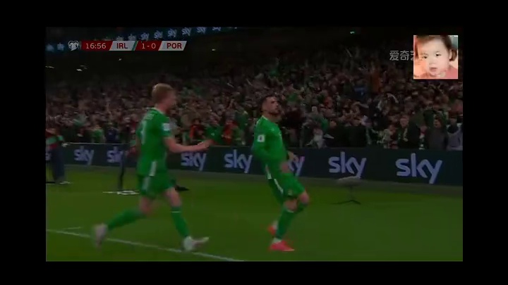 爱尔兰靠角球第一个破门进球了 把葡萄牙打慌了！...