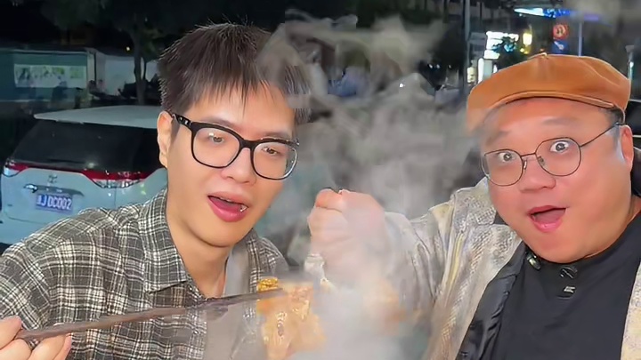 用炭锅砂锅煮的重庆老火锅你吃过吗？