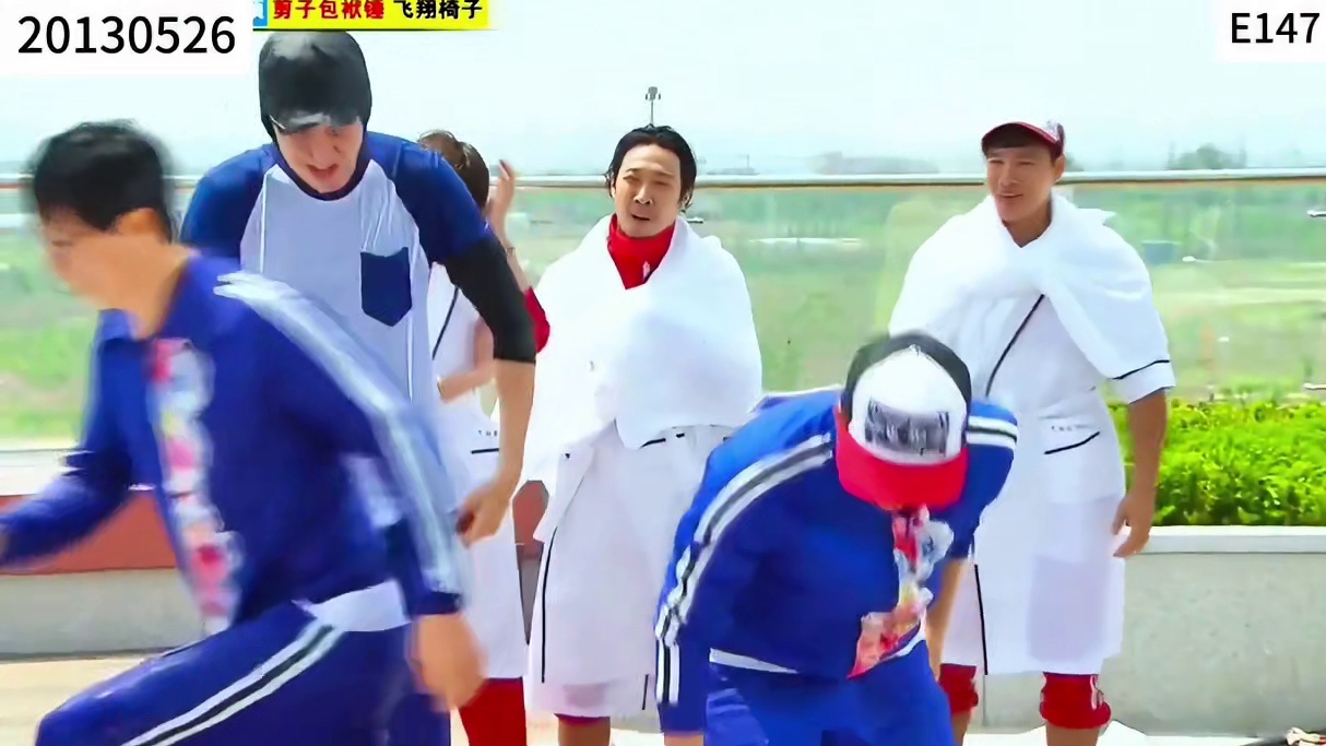 一条湿了水的毛巾造就RM高能名场面  2