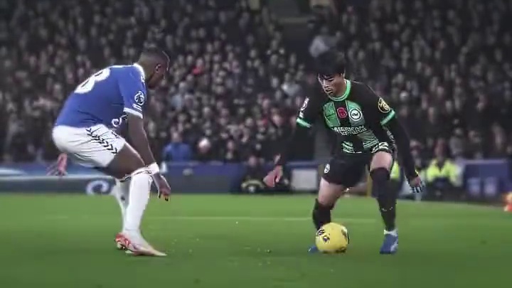 就在这一刻，足球不再只是运动，而是承载了所有热血与梦想的意义