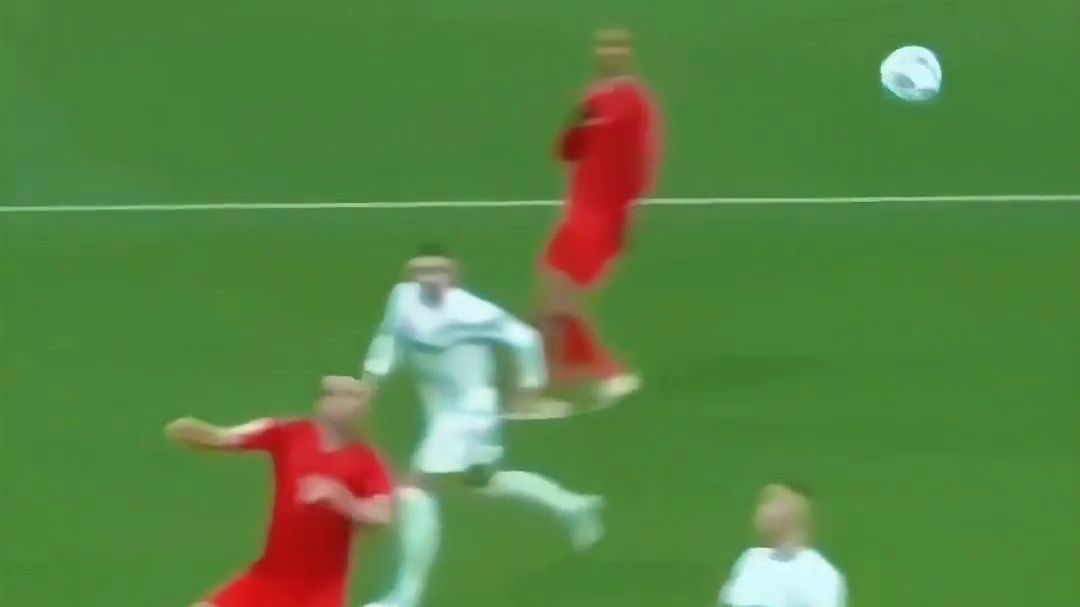 哈里凯恩这辈子最羞辱对手的进球，气急败坏
#足球