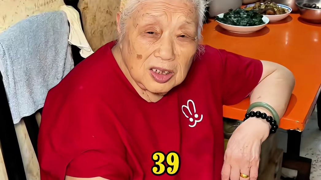 藏在南昌小巷子里开了30多年的蹄膀，号称蹄膀仙人