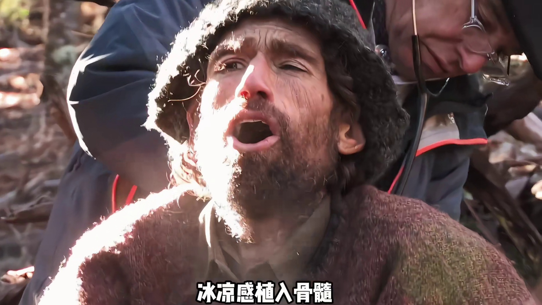 荒野独居第三季的选手戴夫竟然有肉舍不得吃被饿成了皮包骨头  (2)