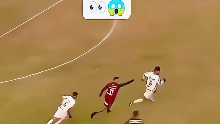 这球员干啥了？#足球