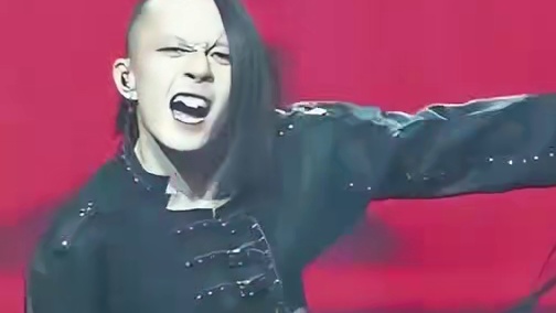 什么？你说这人以前是班主任？c