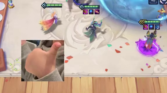 黑科技《不死流凯南》 凯南200护甲魔抗，后排6法卢锡安魔术师双重施法，成型稳定前三。克制（星守金