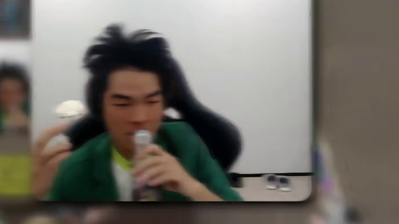 我错了，嘿嘿，骗你的QAQ