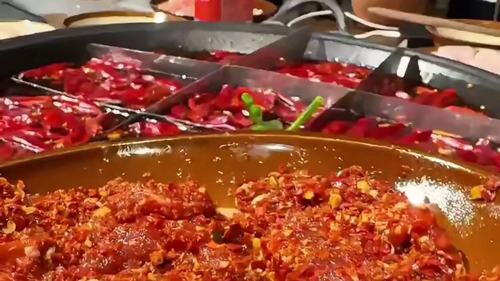 探秘成都火锅，这年头居然还有这样操作的？
