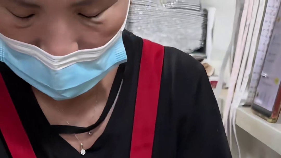 在南京谁能拒绝比脸大的里脊肉饼10R一个一口下去真的香迷糊了