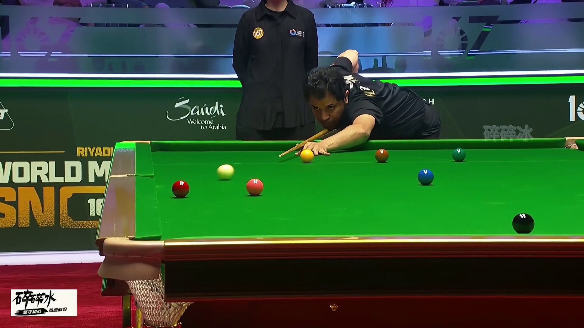 丁俊晖再战利雅得，逆天长台轻松拿捏沙特选手，赢球真轻松！