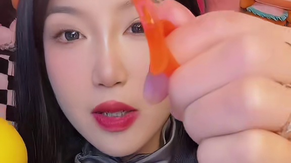 巨甜巨甜的冰糖橙！皮薄肉厚 可以很好剥开！！巨好吃！！！！！