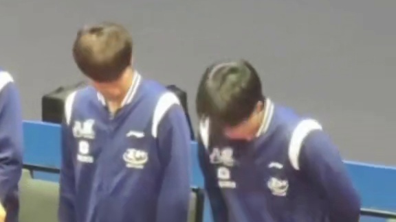 龙队的话真好使！一句口渴了，大头立马去找水！北京队的氛围太好了！