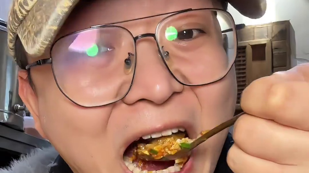 你要说在郫都，让我印象深刻的，一定是这家老火锅