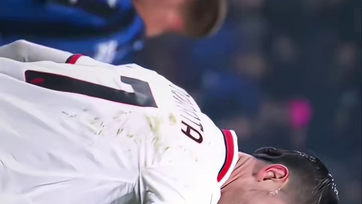 来自色彩冲击来了，从足球而来