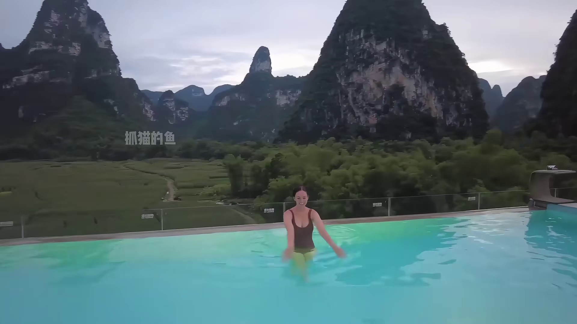 美国甜美被阳朔景色震撼