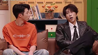 他是在故意捉弄你呢