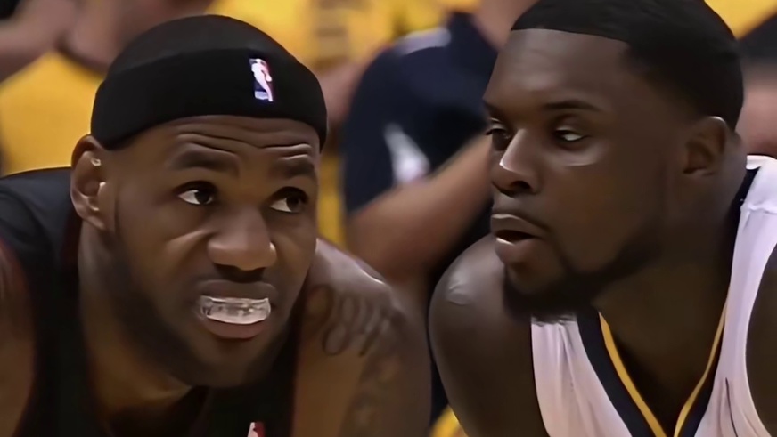 盘点NBA球员的作弊时刻，扯内裤仍球鞋太搞笑了。