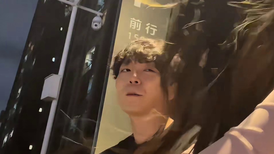 人为了爱可以做出哪些惊天动地得蠢事？