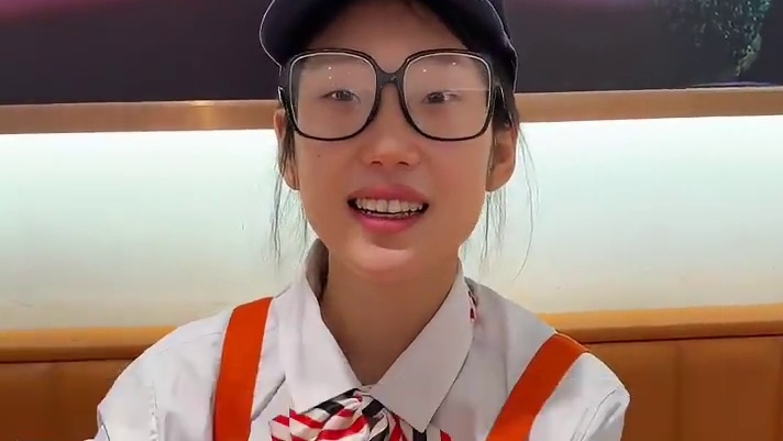 美味基周年庆活动，全鸡买一得三