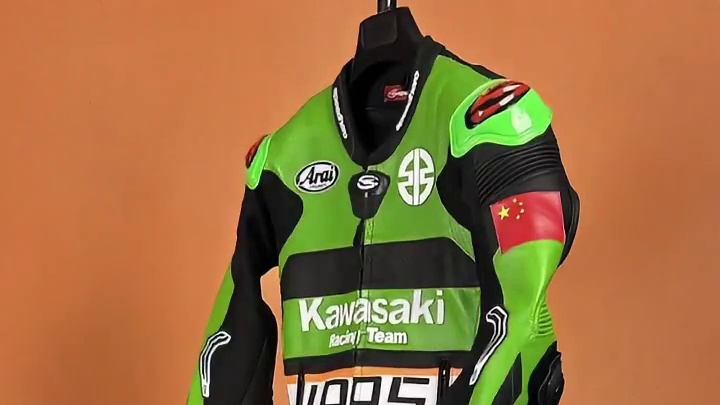 量身定制的川崎牛皮分体套装 川崎绿配这套衣服简直是绝配！