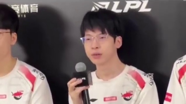 AL官宣Xiaobai离队，选手全员续约，教练走的干干净净