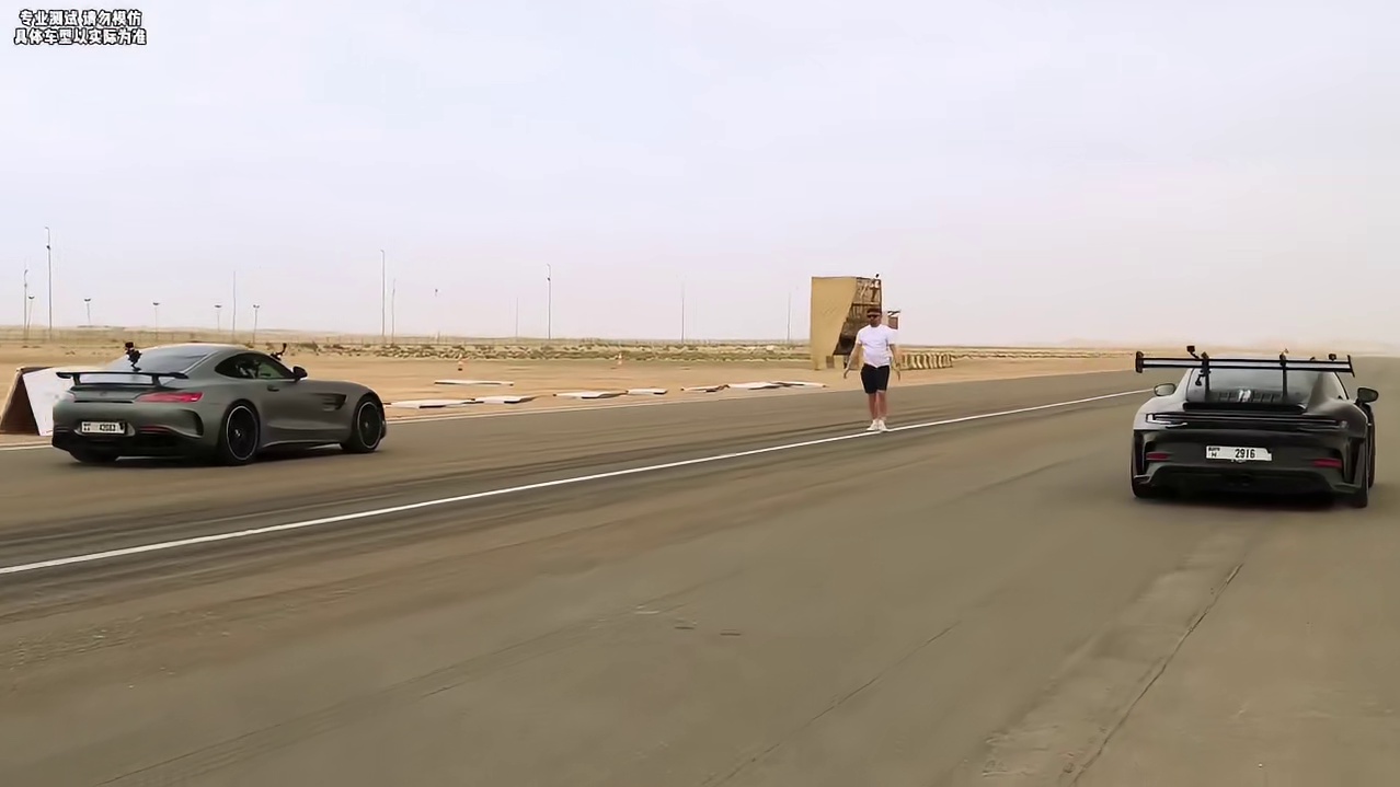 6缸vs8缸超跑谁更快？缸数越多越猛？法拉利SF90来告诉你答案！