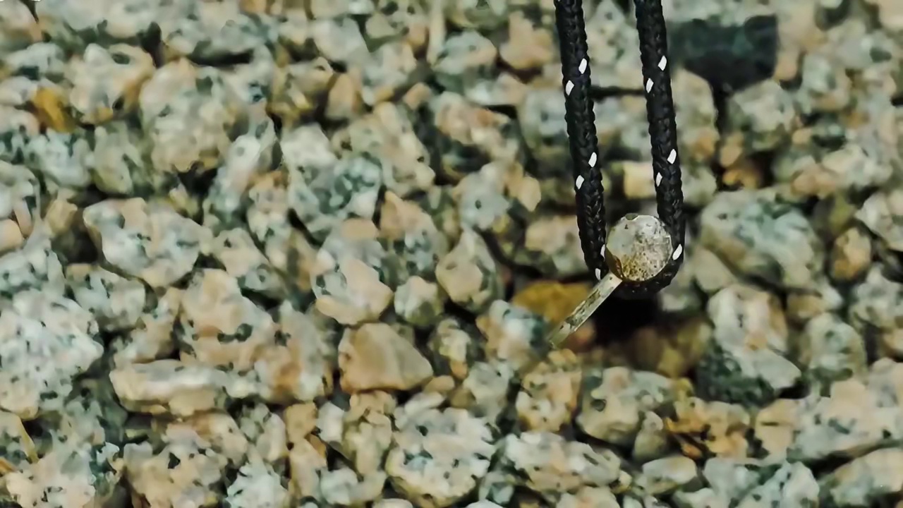 谁还没试暴雨露营，单人自驾过夜，美食 雨声，独处天花板。