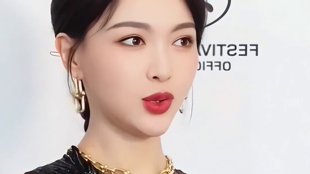 明明没有离婚，为何唐嫣罗晋长期两地分居？本以为感情矛盾，了解真相才知格局小了