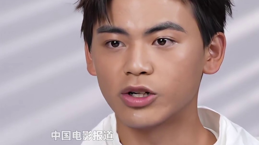 说对自己的规划是脚踏实地站稳脚跟，希望用更多的角色慢慢打破