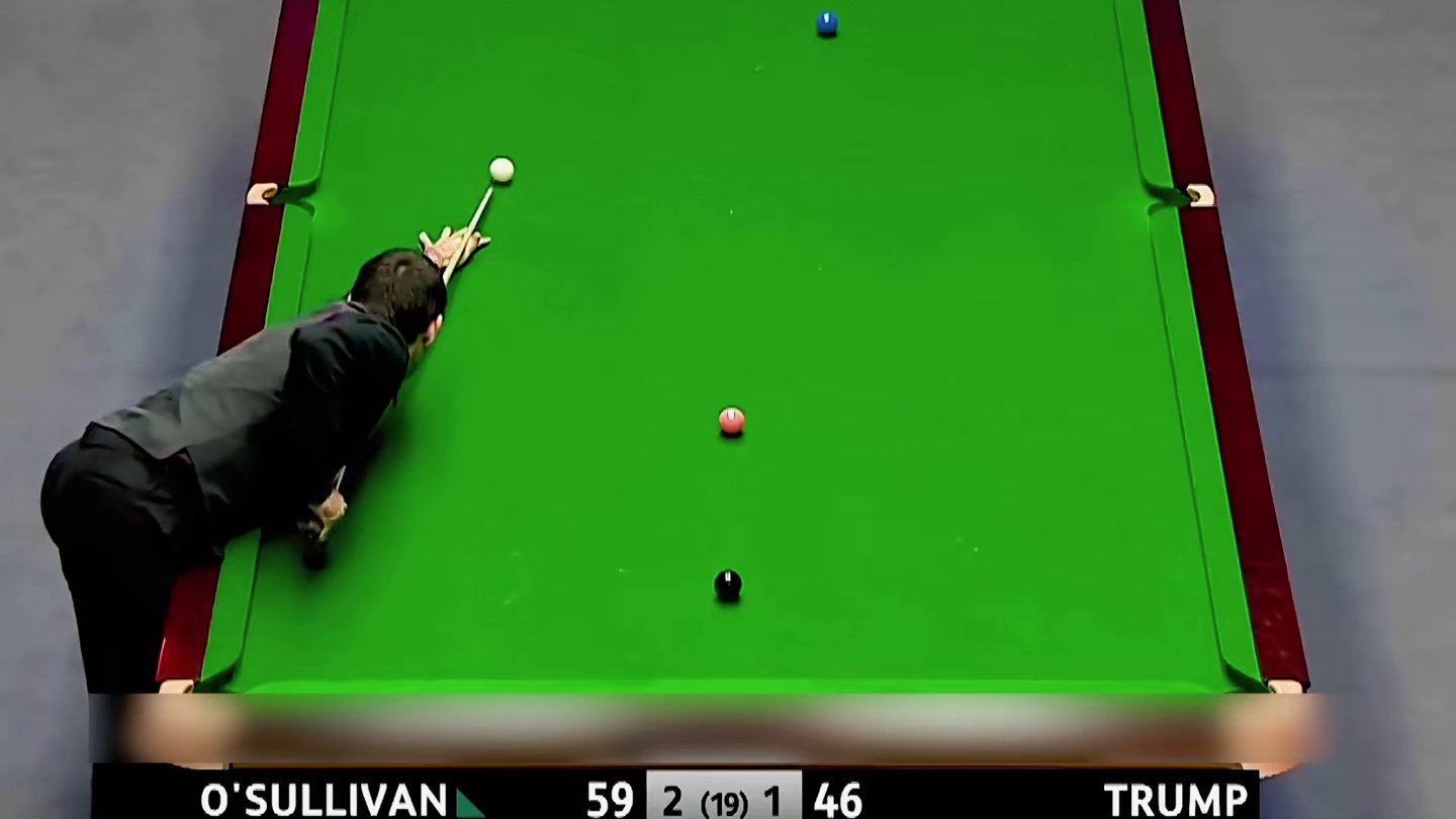 火箭与小特少有的防守对抗，两个狙击手按住弹夹