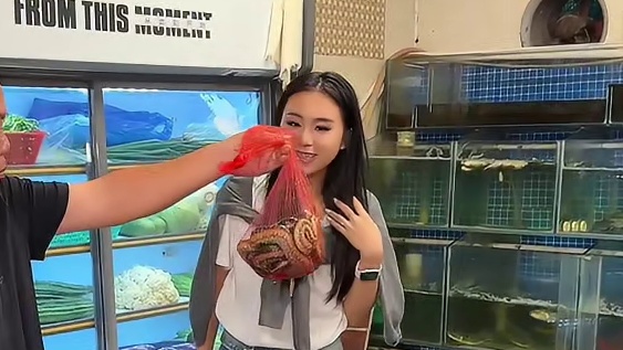 一年一度的神湾禾虫季来啦！很多港澳人也专门来这里吃