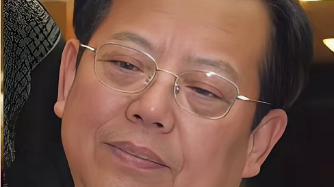 胡荣华遇强防！许银川密不透风，弃子砸城门劝投降