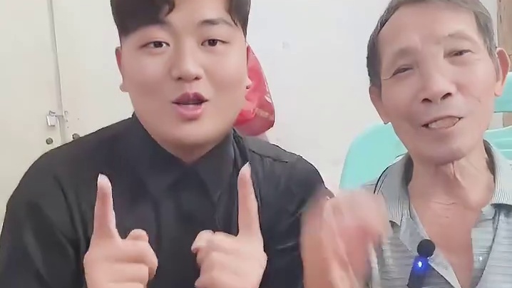 哪有不恋家的孩子，只是小小的妹宝一直在努力为国争光